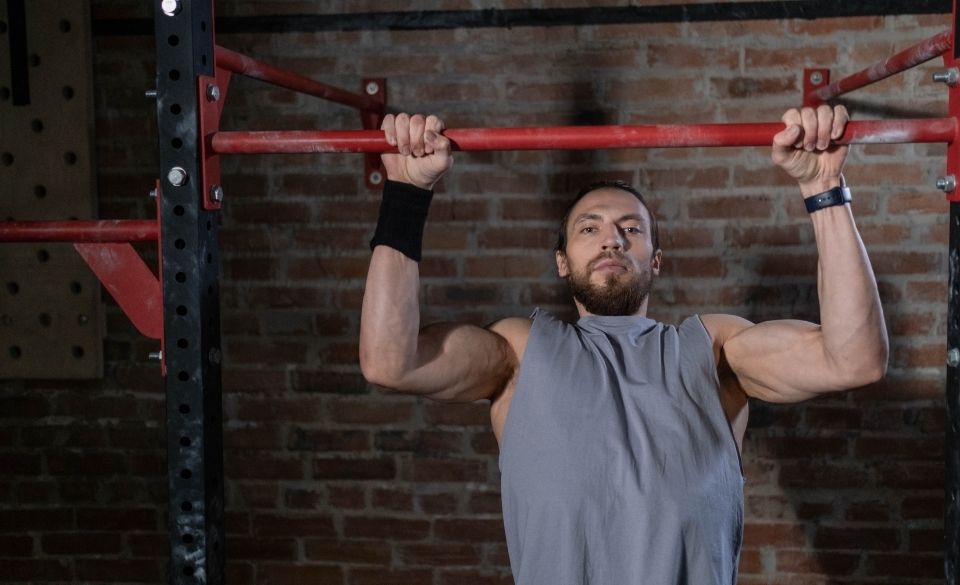 How Many Pull Ups Should I Be Able To Do?