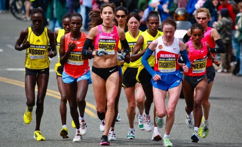 Why Do Marathon Runners Wear Arm Sleeves?
